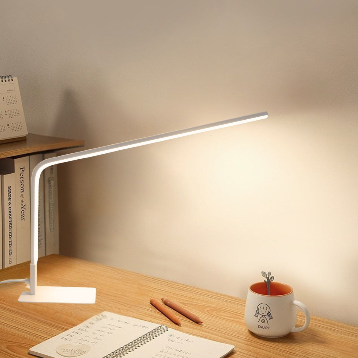 Modern minimalist line LED eye - Desk Setup Minimalist avis et prix