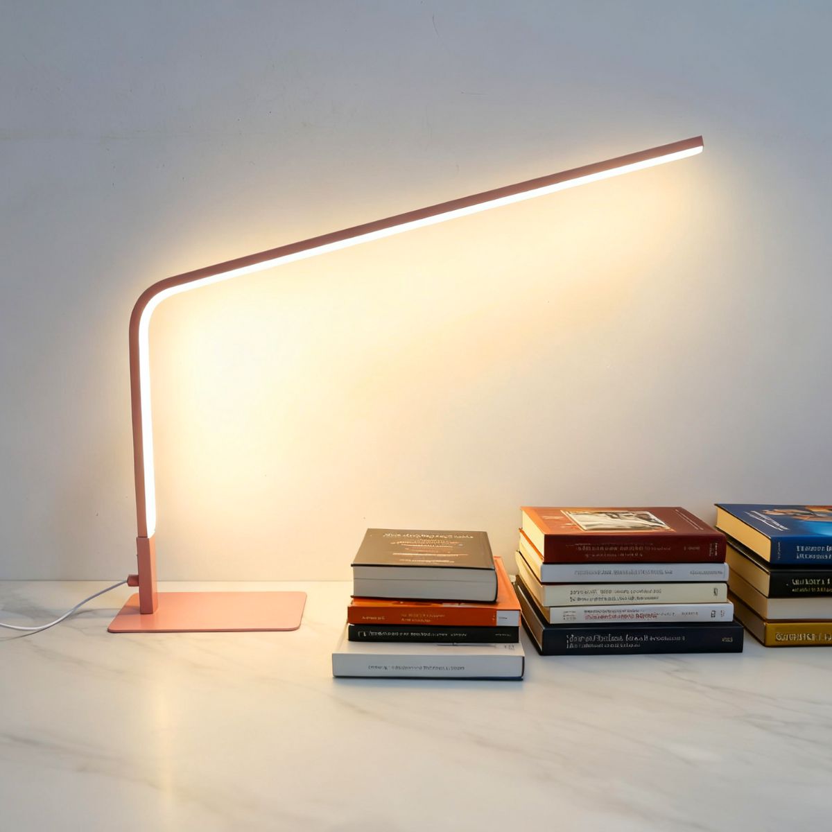 Modern minimalist line LED eye - Desk Setup Minimalist avis et prix