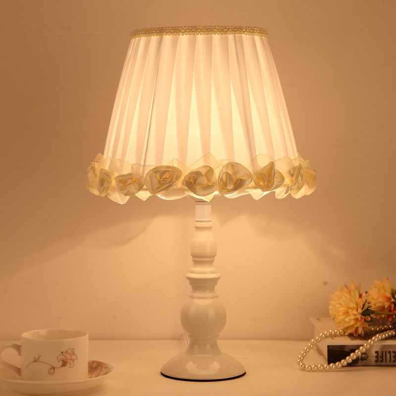 Bedroom lamp bedside lamp Euro - Desk Setup Minimalist avis et prix