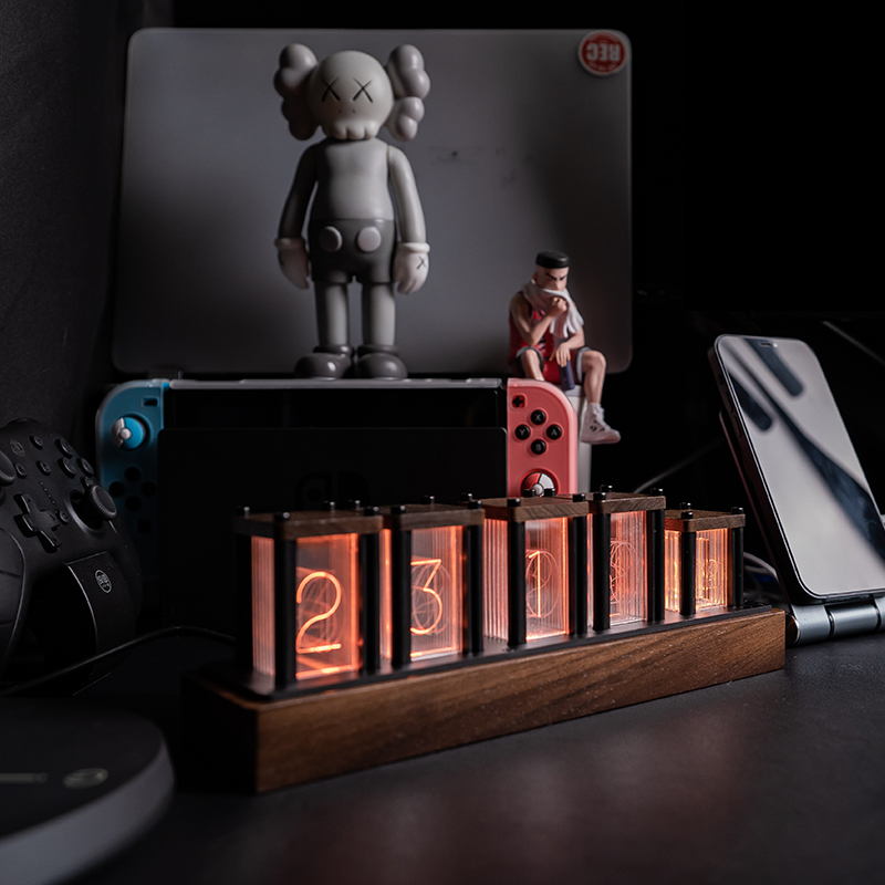 RGB Simulated Nixie Tube Clock - Desk Setup Simulator avis et prix